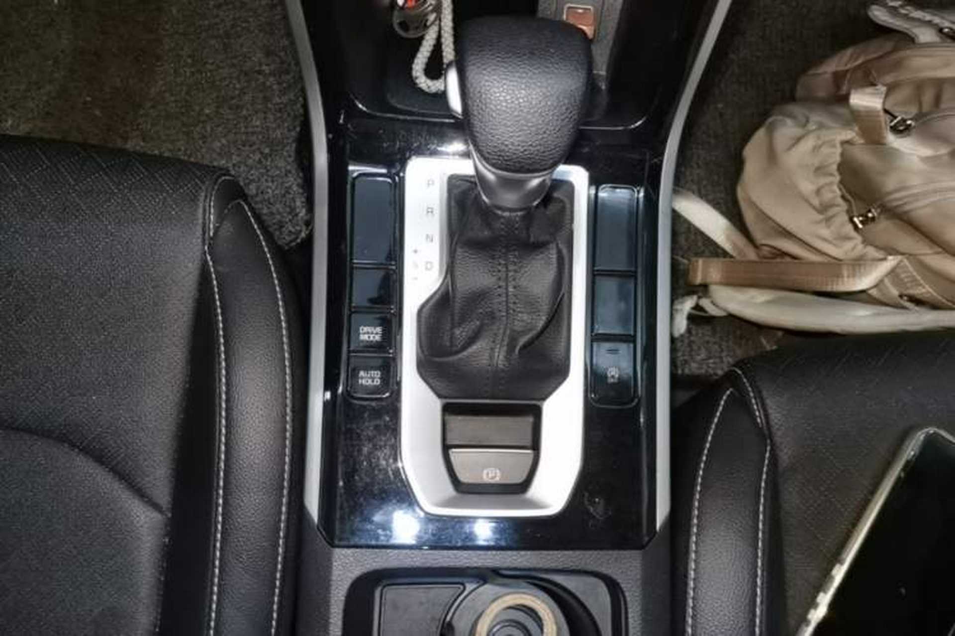 Used Kia K3 2019 1.5L CVT Smart Connectivity Version Gear Lever
