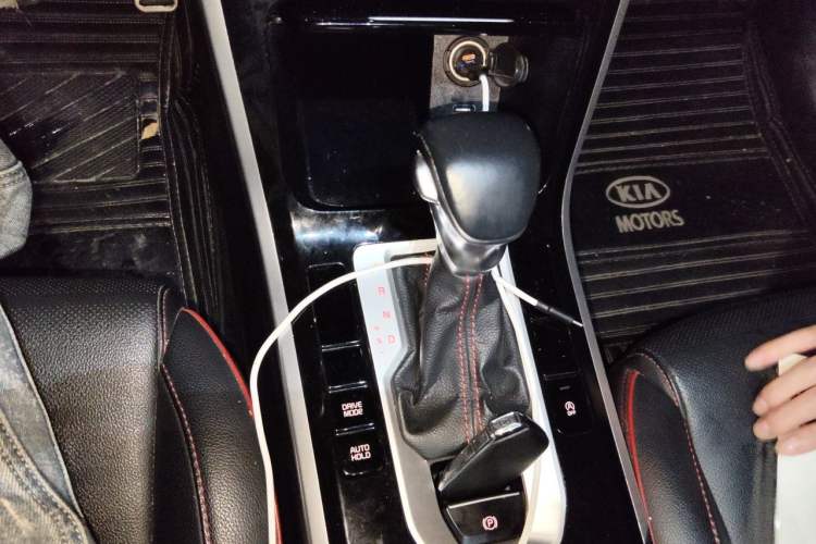 Used Kia K3 2019 1.4T DCT GT-Line New Edge Sport Edition Gear Lever