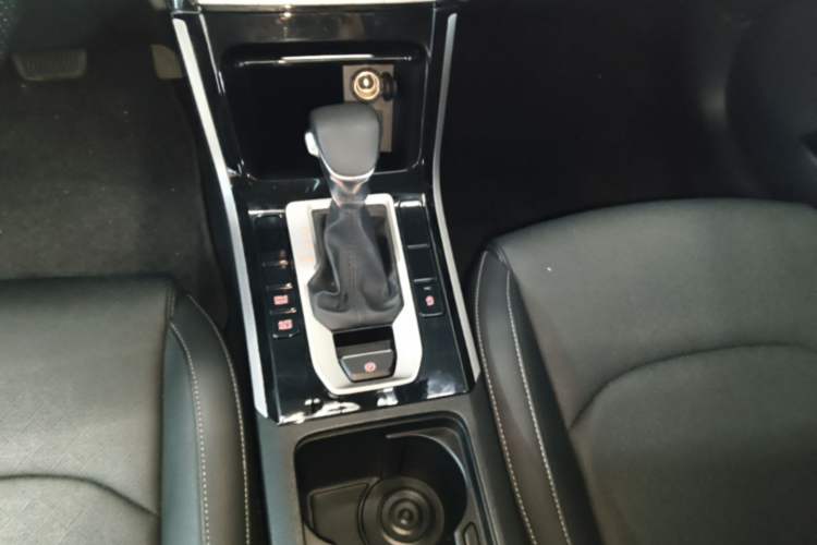 Used Kia K3 2019 1.5L CVT New Sharp Edition Gear Lever
