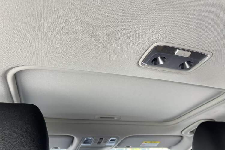 Used Kia K3 2019 1.5L CVT Smart Connectivity Version Headliner