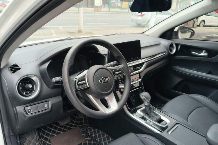 Used Kia K3 2019 1.5L CVT New Sharp Edition Interior 1