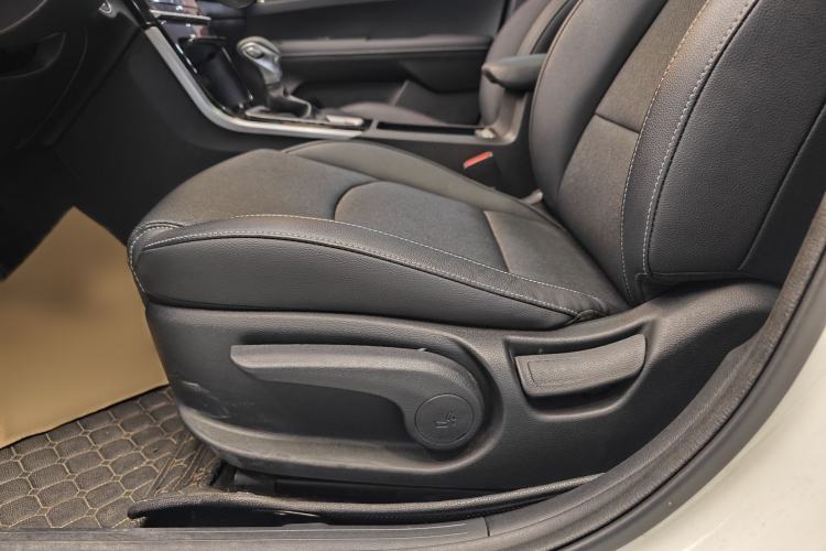 Used Kia K3 2019 1.5L CVT Smart Connectivity Version Interior 10