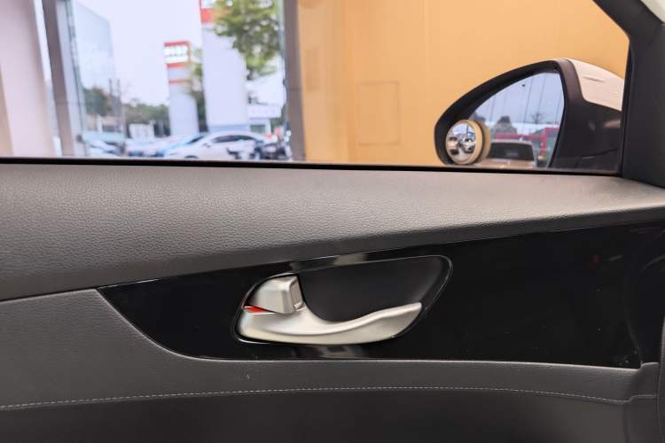 Used Kia K3 2019 1.5L CVT Smart Connectivity Version Interior 12