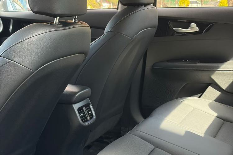 Used Kia K3 2019 1.5L CVT New Sharp Edition Interior 2