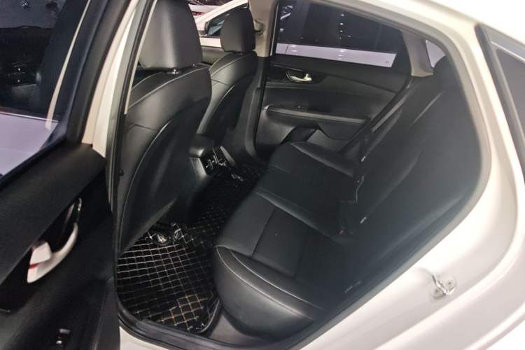 Used Kia K3 2019 1.5L CVT New Sharp Edition Interior 2