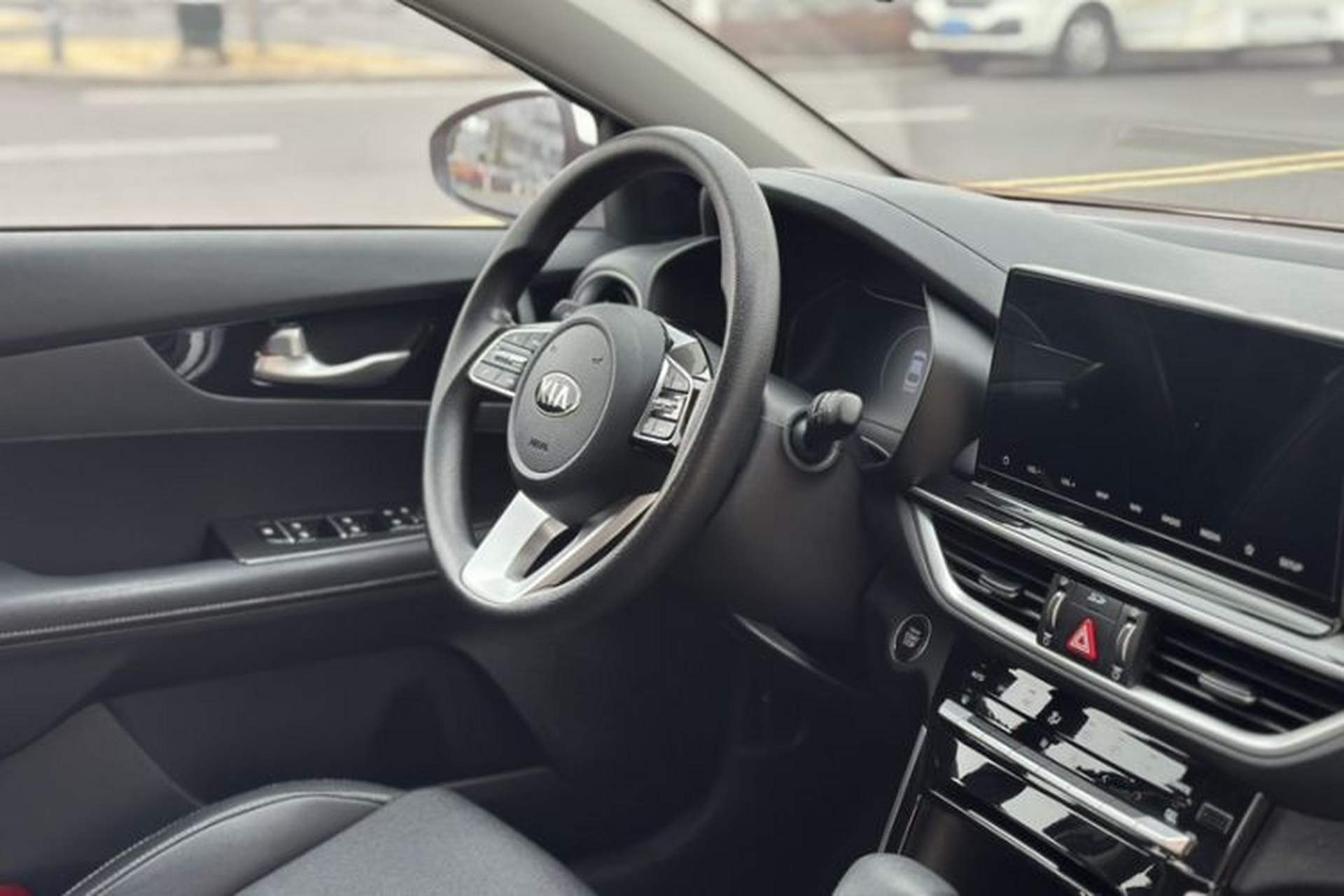 Used Kia K3 2019 1.5L CVT Smart Connectivity Version Interior 2
