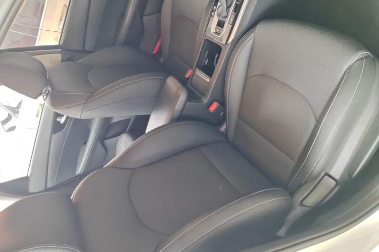 Used Kia K3 2019 1.5L CVT New Sharp Edition Interior 3