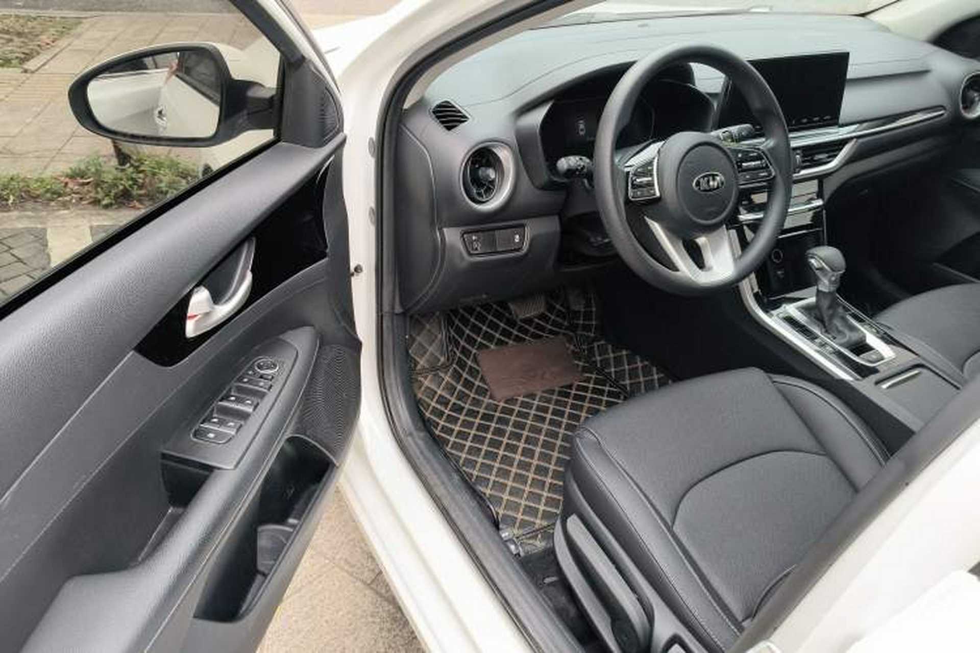 Used Kia K3 2019 1.5L CVT New Sharp Edition Interior 3