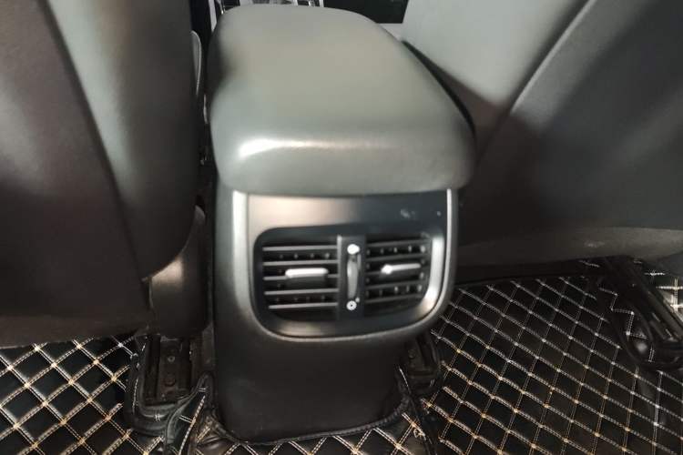 Used Kia K3 2019 1.5L CVT New Sharp Edition Interior 3