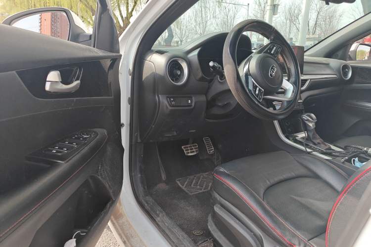 Used Kia K3 2019 1.4T DCT GT-Line New Edge Sport Edition Interior 3