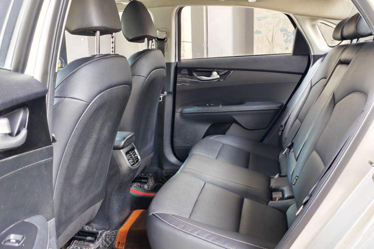 Used Kia K3 2019 1.5L CVT Smart Connectivity Version Interior 3