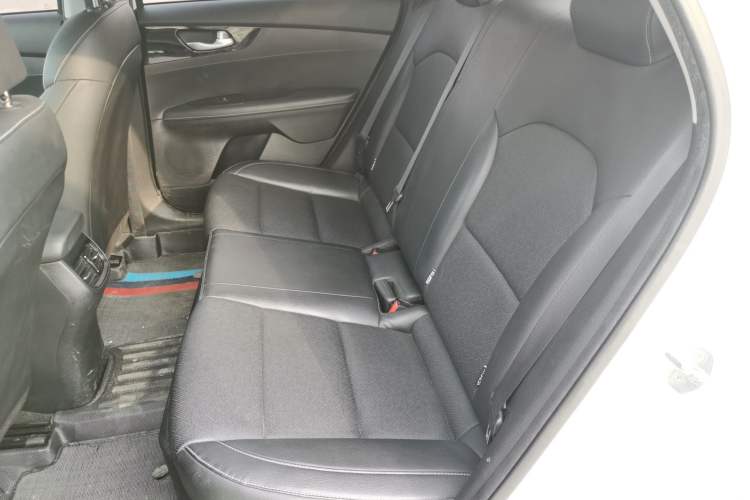 Used Kia K3 2019 1.5L CVT New Sharp Edition Interior 4