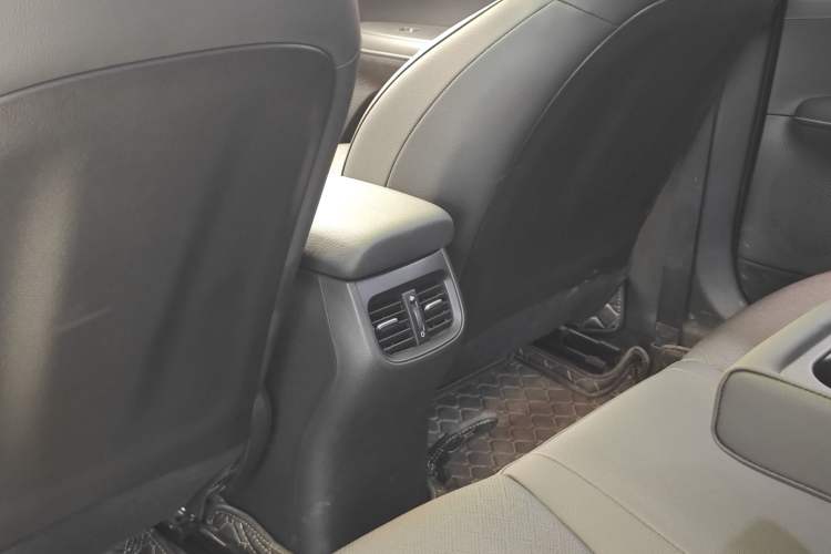 Used Kia K3 2019 1.5L CVT Smart Connectivity Version Interior 5
