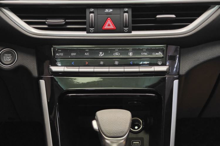 Used Kia K3 2019 1.5L CVT Smart Connectivity Version Interior 7