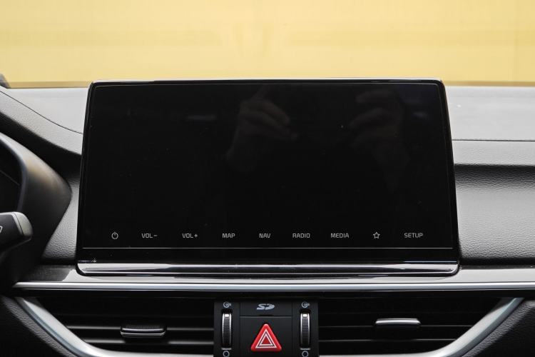 Used Kia K3 2019 1.5L CVT Smart Connectivity Version Interior 8