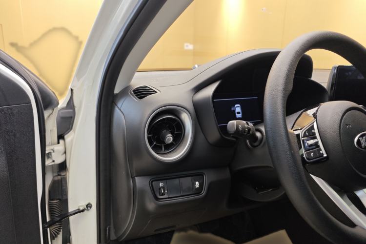 Used Kia K3 2019 1.5L CVT Smart Connectivity Version Interior 9