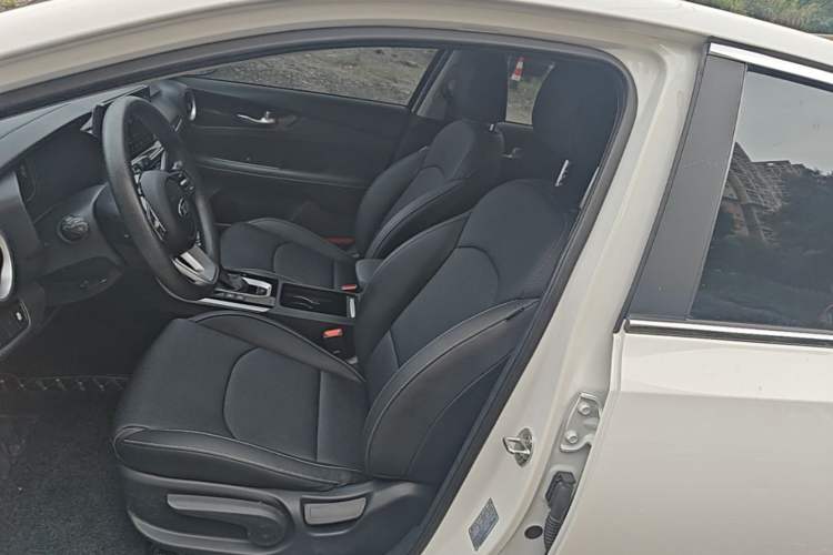 Used Kia K3 2019 1.5L CVT Smart Connectivity Version Left Front Seat
