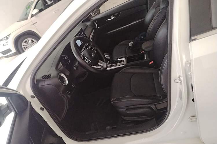 Used Kia K3 2019 1.5L CVT Smart Connectivity Version Left Front Seat