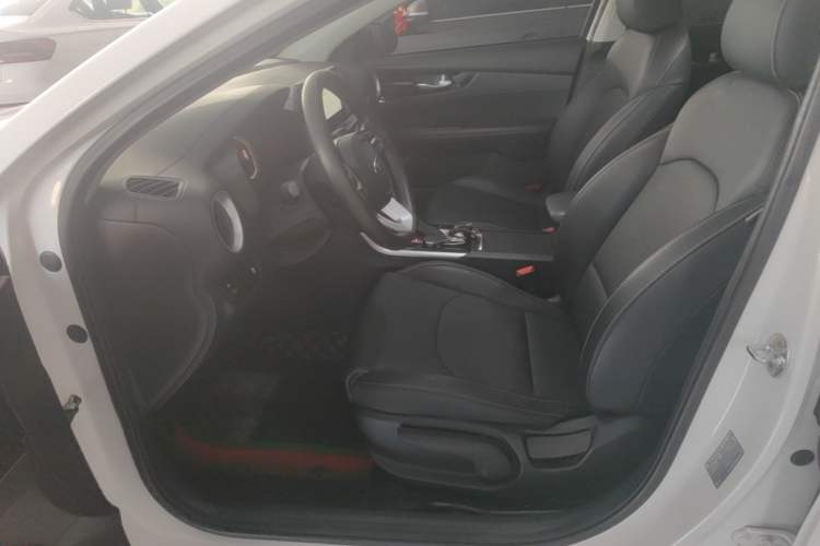 Used Kia K3 2019 1.5L CVT Smart Connectivity Version Left Front Seat