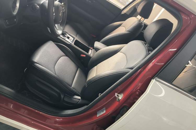 Used Kia K3 2019 1.5L CVT New Sharp Edition Left Front Seat