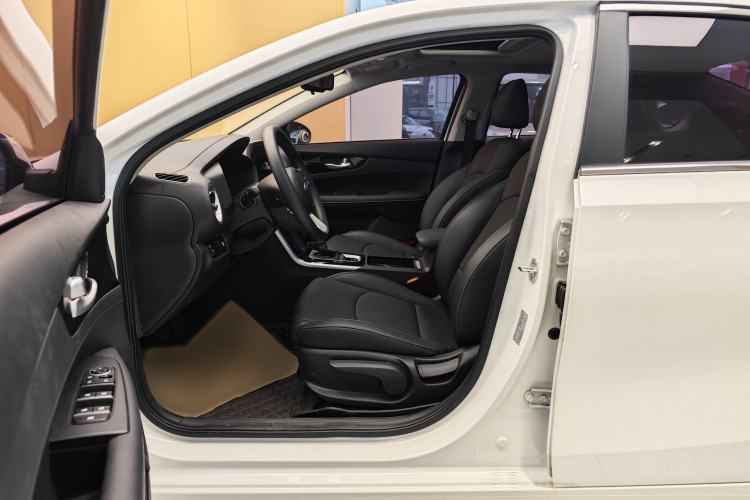 Used Kia K3 2019 1.5L CVT Smart Connectivity Version Left Front Seat