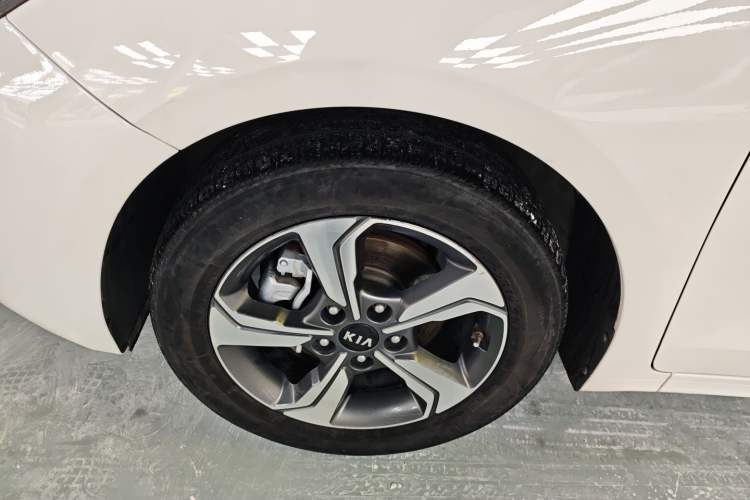 Used Kia K3 2019 1.5L CVT Smart Connectivity Version Left Front Wheel Hub