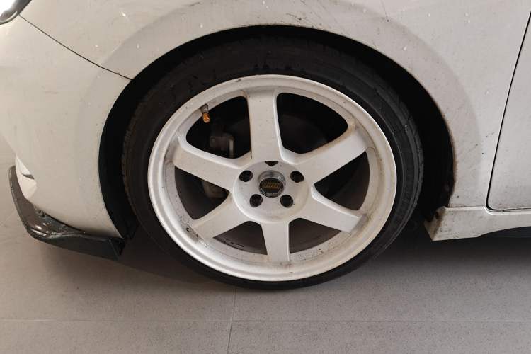 Used Kia K3 2019 1.4T DCT GT-Line Smart Enjoyment Sport Edition Left Front Wheel Hub