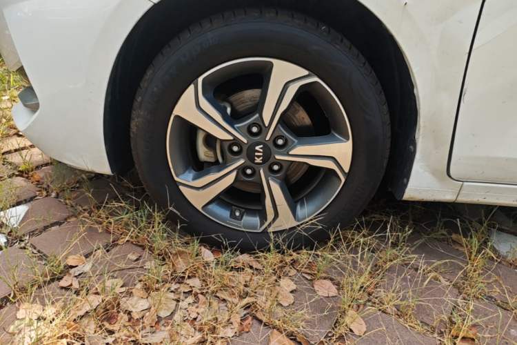 Used Kia K3 2019 1.5L CVT Smart Connectivity Version Left Front Wheel Hub