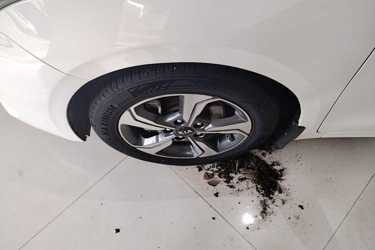 Used Kia K3 2019 1.5L CVT Smart Connectivity Version Left Front Wheel Hub