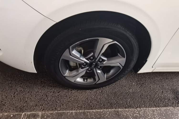 Used Kia K3 2019 1.5L CVT Smart Connectivity Version Left Front Wheel Hub