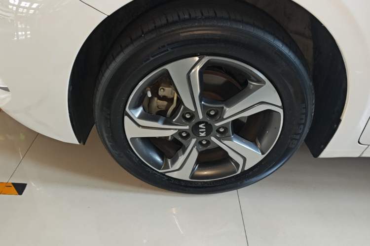 Used Kia K3 2019 1.5L CVT New Sharp Edition Left Front Wheel Hub