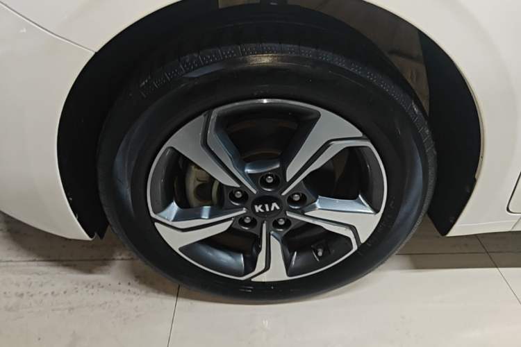 Used Kia K3 2019 1.5L CVT Smart Connectivity Version Left Front Wheel Hub