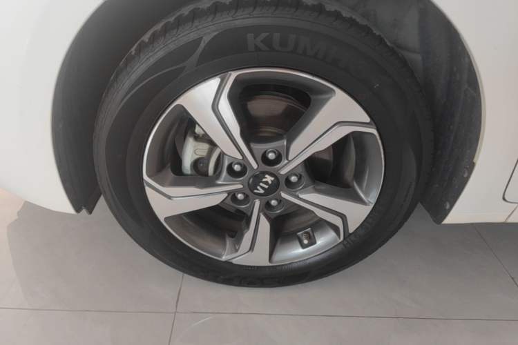 Used Kia K3 2019 1.5L CVT Smart Connectivity Version Left Front Wheel Hub