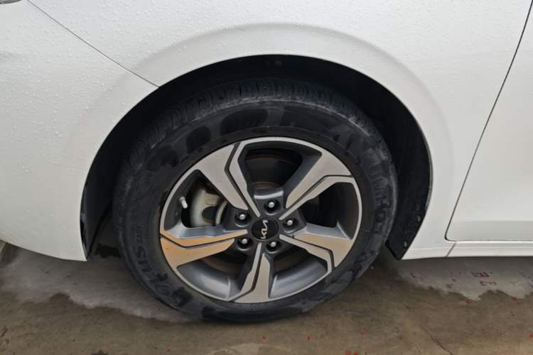 Used Kia K3 2019 1.5L CVT Smart Connectivity Version Left Front Wheel Hub