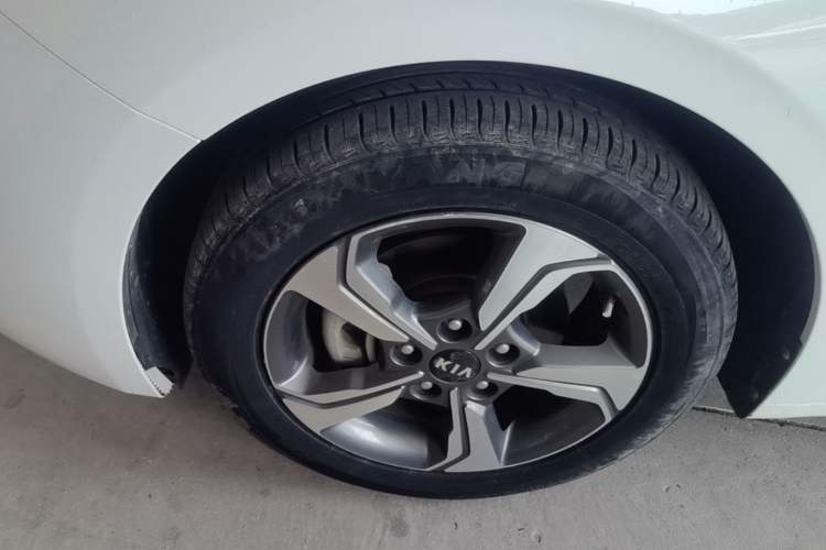 Used Kia K3 2019 1.5L CVT Smart Connectivity Version Left Front Wheel Hub