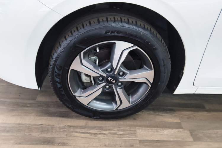 Used Kia K3 2019 1.5L CVT New Sharp Edition Left Front Wheel Hub