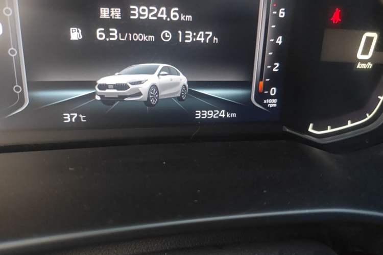 Used Kia K3 2019 1.5L CVT Smart Connectivity Version Odometer Close Up