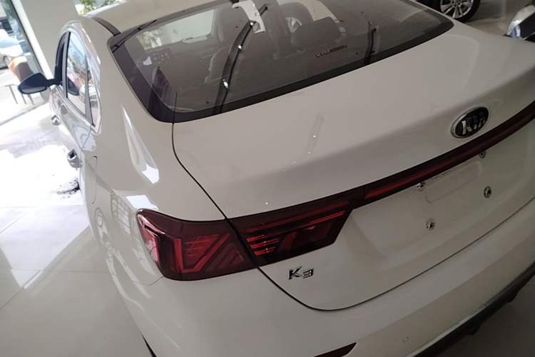 Used Kia K3 2019 1.5L CVT Smart Connectivity Version Rear Left 45 Deg