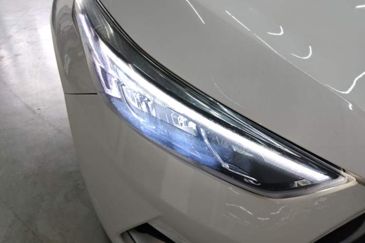 Used Kia K3 2019 1.5L CVT Smart Connectivity Version Right Front Headlight
