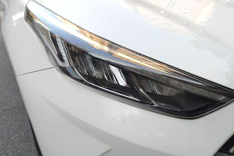 Used Kia K3 2019 1.5L CVT Smart Connectivity Version Right Front Headlight