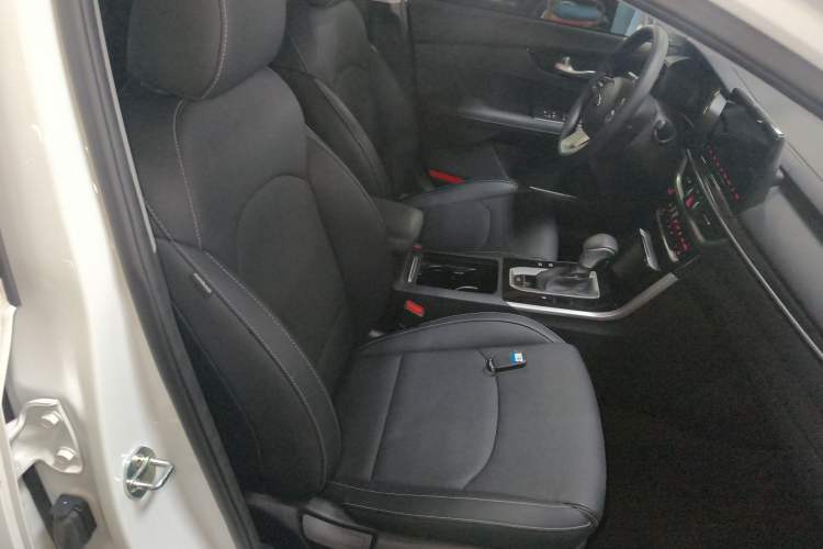 Used Kia K3 2019 1.5L CVT Smart Connectivity Version Right Front Seat