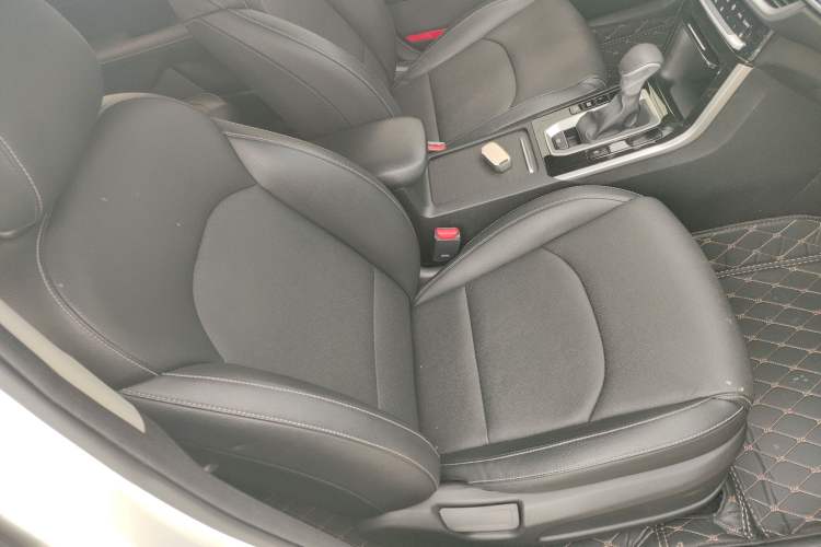 Used Kia K3 2019 1.5L CVT New Sharp Edition Right Front Seat