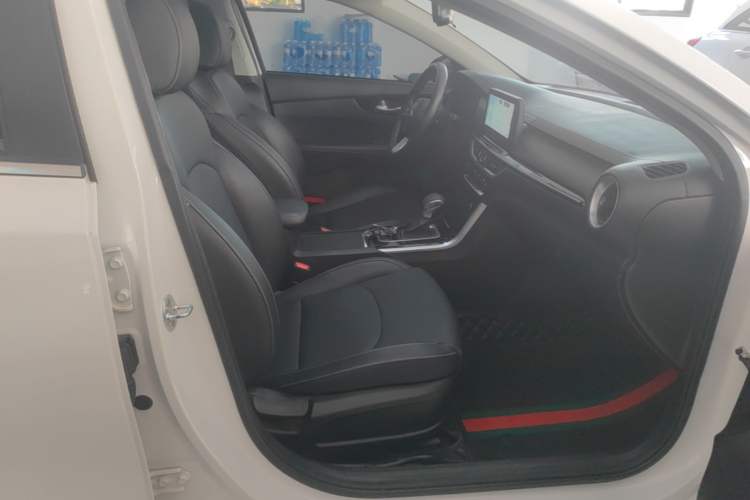 Used Kia K3 2019 1.5L CVT Smart Connectivity Version Right Front Seat