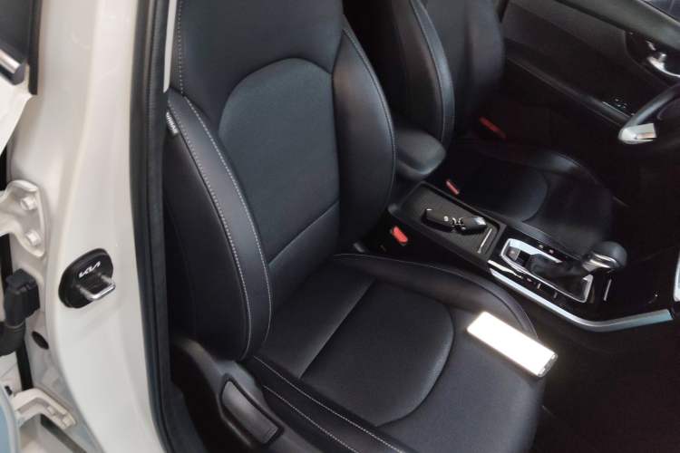 Used Kia K3 2019 1.5L CVT Smart Connectivity Version Right Front Seat