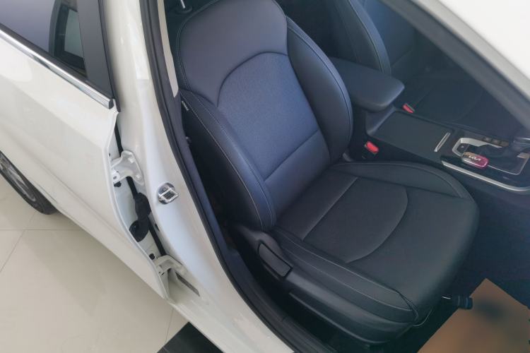 Used Kia K3 2019 1.5L CVT Smart Connectivity Version Right Front Seat