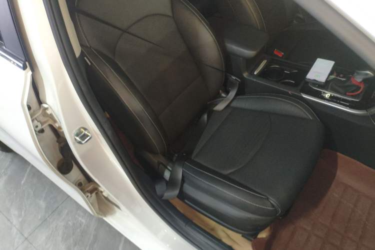Used Kia K3 2019 1.5L CVT Smart Connectivity Version Right Front Seat