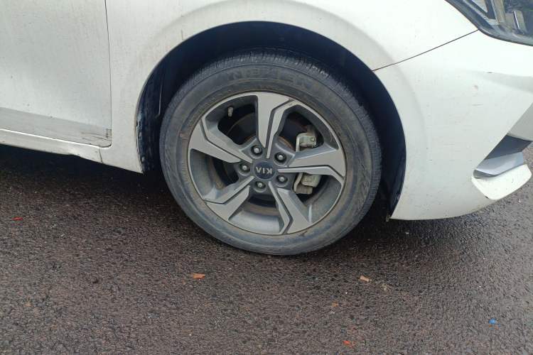 Used Kia K3 2019 1.5L CVT Smart Drive Edition Right Front Wheel Hub
