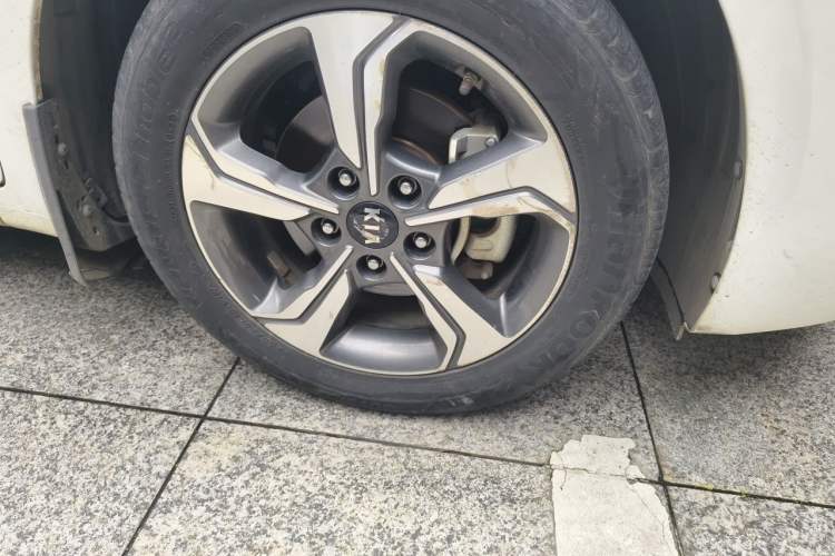 Used Kia K3 2019 1.5L CVT Comfort Edition Right Front Wheel Hub