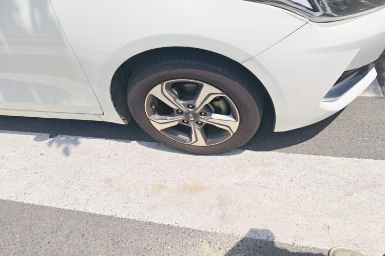 Used Kia K3 2019 1.5L CVT Smart Connectivity Version Right Front Wheel Hub