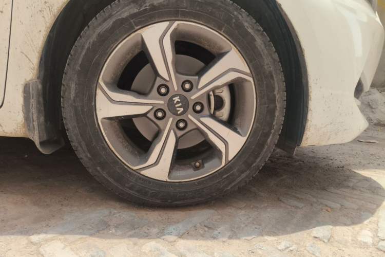 Used Kia K3 2019 1.5L CVT Smart Connectivity Version Right Front Wheel Hub